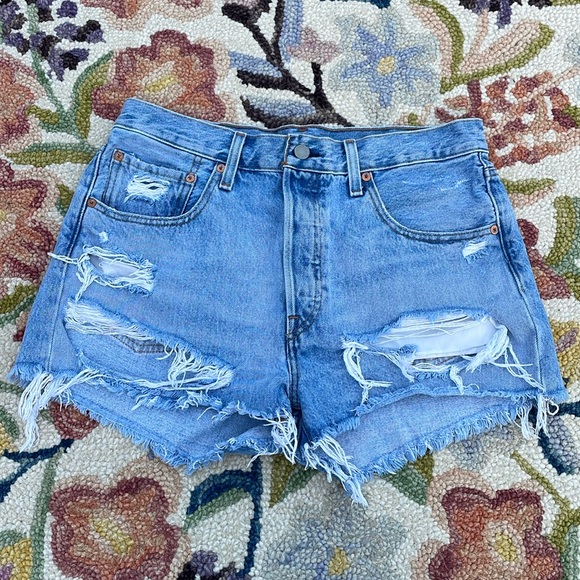 Levi's Pants - Levi’s‎ 501 Shorts!